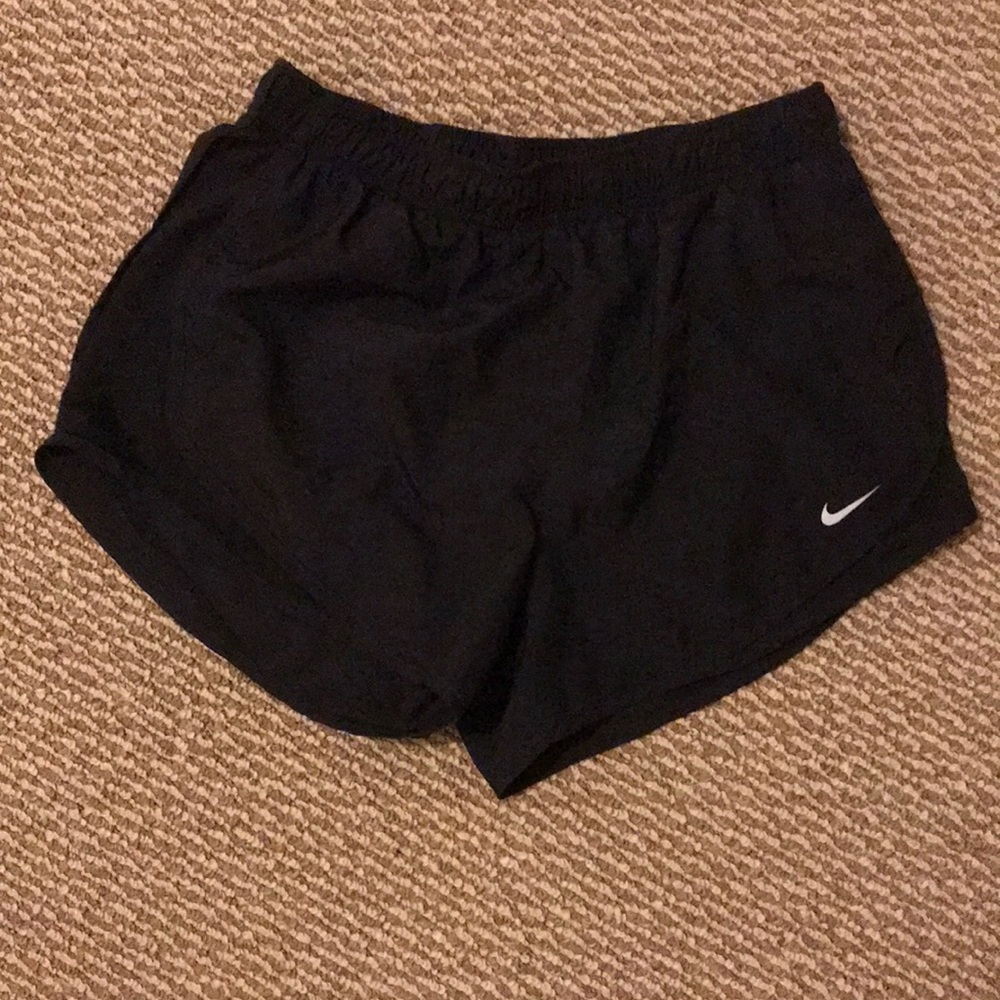 Nike womens dri fir black shorts size medium